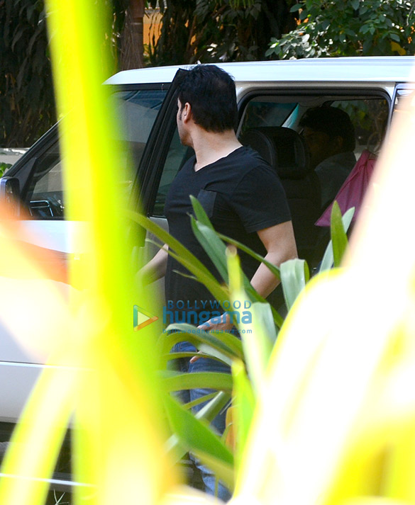 arbaaz khan spotted near his apartment in bandra 2