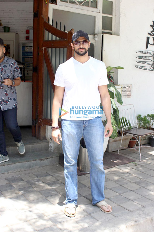 arunoday singh spotted at the fable in juhu 4