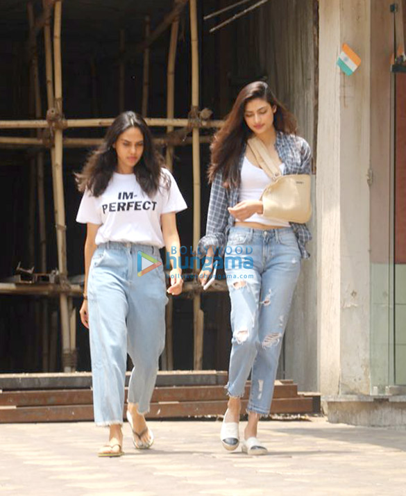 athiya shetty spotted at a clinic 3