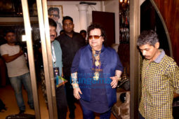 Bappi Lahiri celebrates his entry into a records book