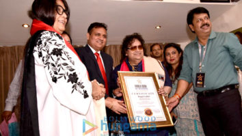 Bappi Lahiri celebrates his entry into a records book