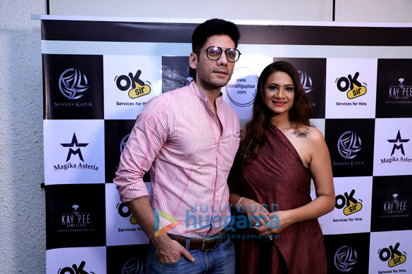 celebs grace sonalli guptaas book launch 3