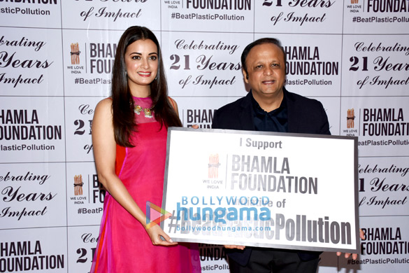 celebs grace the launch of bhamla foundations beatplasticpollution anthem 9