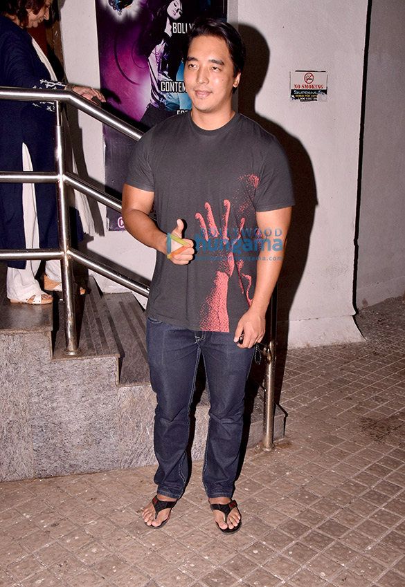disha patani and tiger shroff snapped at pvr juhu 5