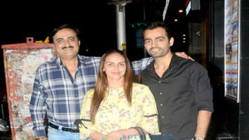 Esha Deol snapped with friends at Khar