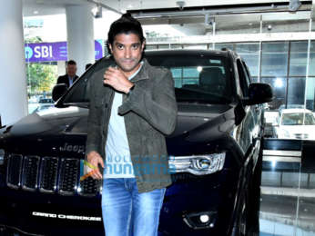 Farhan Akhtar promotes Jeep