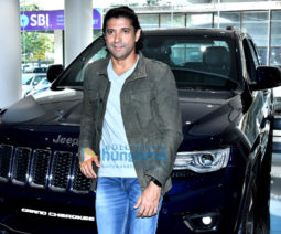 Farhan Akhtar promotes Jeep