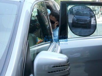 Farhan Akhtar spotted at Khar