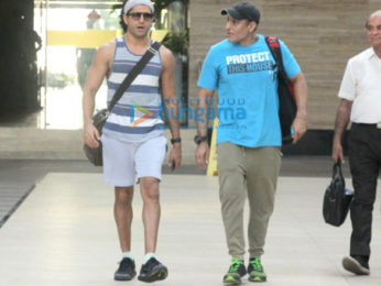 Farhan Akhtar spotted at Otters Club in Bandra