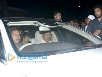 Jacqueline Fernandez, Arbaaz Khan and others spotted at Salman Khan’s home in Bandra