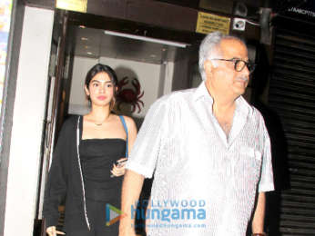 Janhvi Kapoor and Khushi Kapoor snapped at Bastian