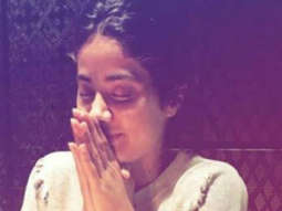 Janhvi Kapoor prays at dinner with her Dhadak gang