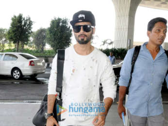 Kareena Kapoor Khan, Daisy Shah, Sophie Choudry and Ayushmann Khurrana snapped at the airport