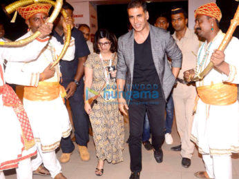 Akshay Kumar and Kareena Kapoor Khan attends the Lokmat Maharashtrian Of The year Awards 2018