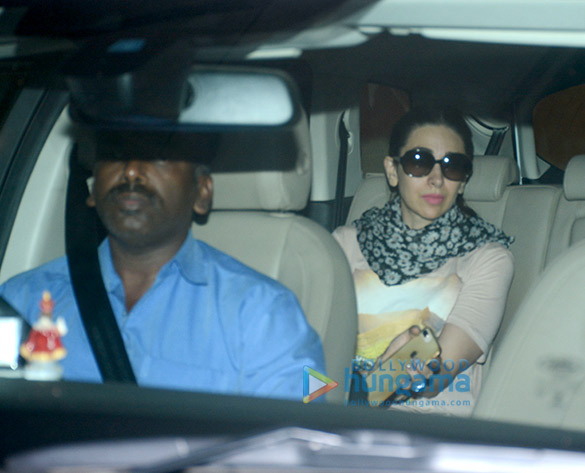 karisma kapoor spotted at kareena kapoor khans home 3