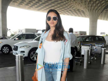 Kartik Aaryan and Saiyami Kher snapped at the airport