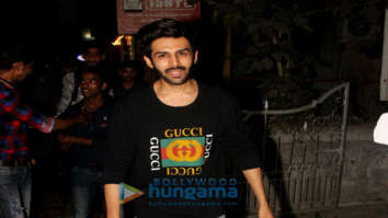 Kartik Aaryan snapped with his girlfriend at Farmers’ Cafe in Bandra