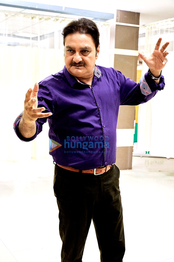khajoor pe atke 4