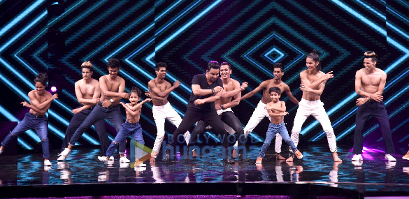 lara dutta and sajid khan at high fever sets 5