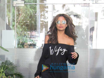 Malaika Arora and Amrita Arora spotted at Muah salon in Khar