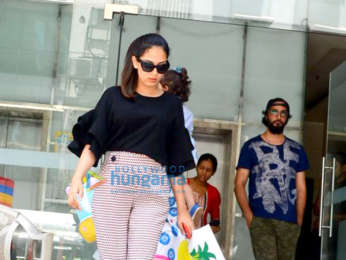 Mira Rajput spotted with daughter Misha Kapoor at a playschool in Bandra