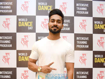 Mouni Roy and others attend Shakti Mohan's Nritya Shakti celebrations for 'World Dance Day'