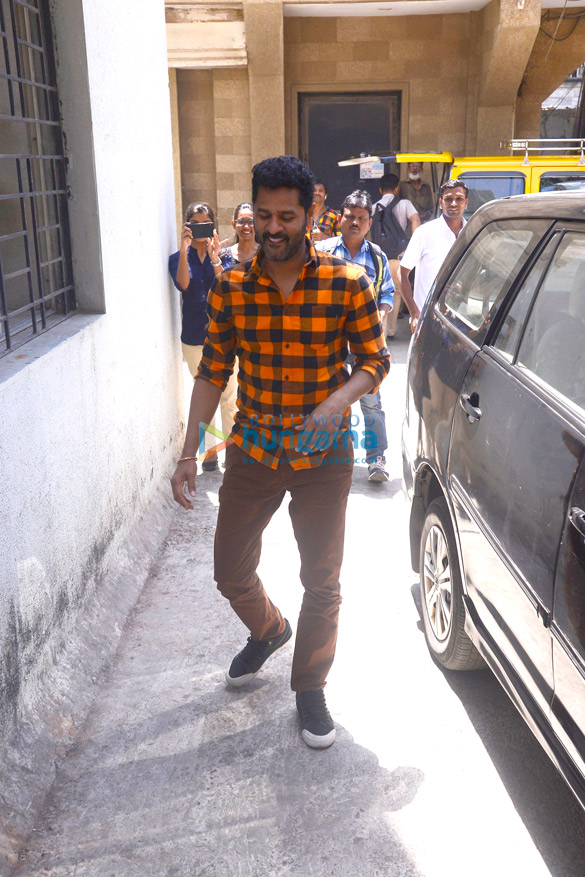 prabhu deva snapped in mumbai 6