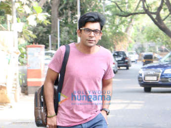 Preeti Simoes and Sunil Grover snapped in Juhu