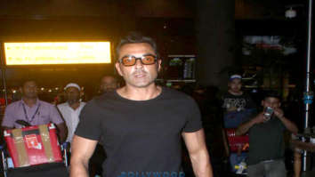 Race 3 team back to home