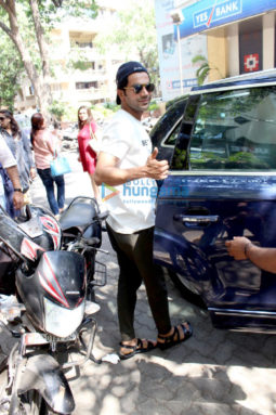 Rajkummar Rao and Patralekha spotted at The Kitchen Garden in Bandra
