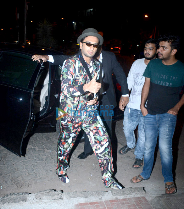 ranveer singh shraddha kapoor and mandana karimi spotted at bastian in bandra 6