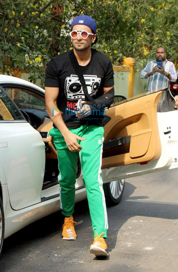 ranveer singh spotted at a salon 1