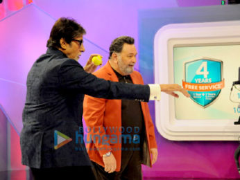 Rishi Kapoor and Amitabh Bachchan snapped promoting their film 102 Not Out at the Star Sports studio