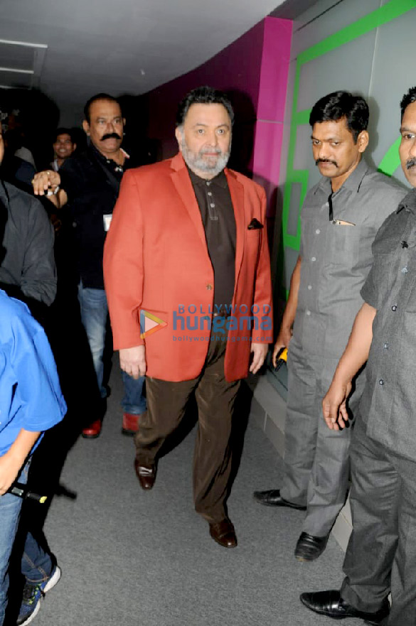 rishi kapoor and amitabh bachchan snapped promoting their film 102 not out at the star sports office 8