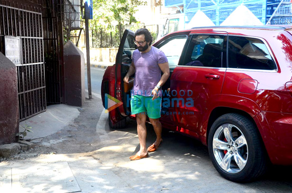 saif ali khan spotted at dubbing studio in bandra 2