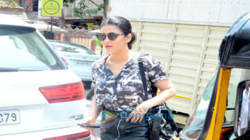 Shruti Haasan snapped with her boyfriend at Farmers’ Cafe in Bandra