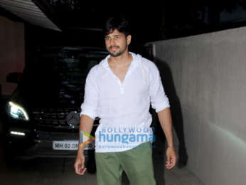 Sidharth Malhotra snapped at the Matrix office