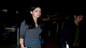 Sonam Kapoor, Yami Gautam and Neil Nitin Mukesh snapped at airport
