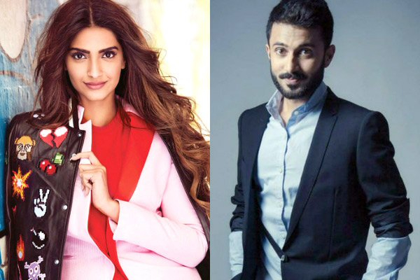 REVEALED: Sonam Kapoor to wed Anand Ahuja on April 29-30 and here are the details! REVEALED: Sonam Kapoor to wed Anand Ahuja on April 29-30 and here are the details!