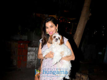 Sophie Choudry spotted at a cafe in Bandra