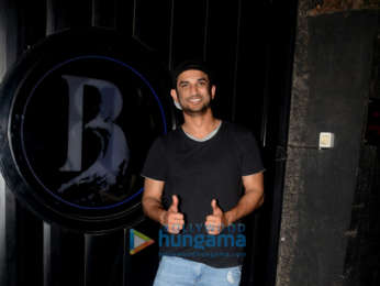 Sushant Singh Rajput snapped in Juhu