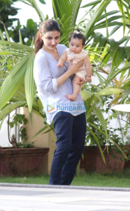 Taimur Ali Khan, Soha Ali Khan snapped with family in Bandra