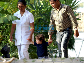 Taimur Ali Khan, Soha Ali Khan snapped with family in Bandra