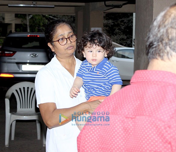 taimur ali khan snapped in bandra 4 3
