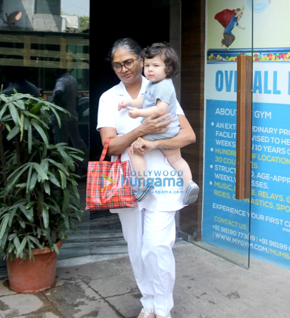 taimur ali khan spotted at play school in bandra 2 3