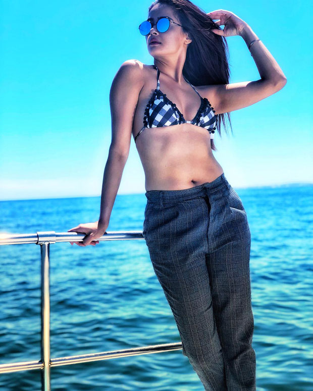 620px x 775px - HOT! These images of Surveen Chawla are set to make summer even hotter :  Bollywood News - Bollywood Hungama