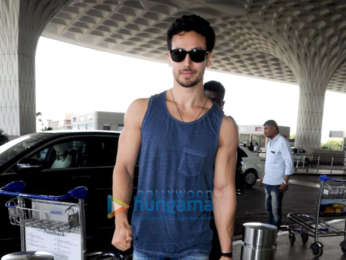 Tiger Shroff, Kiara Advani and others snapped at the airport