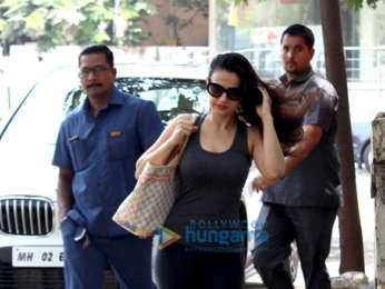 Twinkle Khanna and Ameesha Patel spotted at Kromakay salon in Juhu