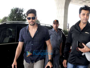 Ranveer Singh,Urvashi Rautela, Sidharth Malhotra and others snapped at the airport