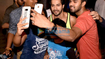 Varun Dhawan snapped at the gym